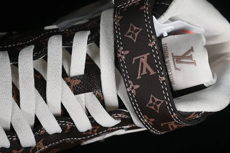All categories Nk Air Force 1 Air Force series Nk Air Force 1 Mid Air Force mid-top Nk Air Force 1'07 Mid LV joint-classic brown print Air Force 1 mid-top casual sneakers DV0688-200
